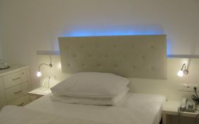 Dom Hotel