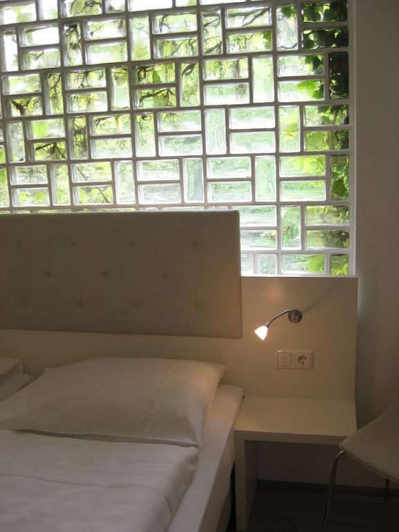 Dom Hotel Linz Buitenkant foto