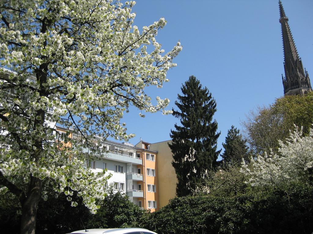 Dom Hotel Linz Buitenkant foto